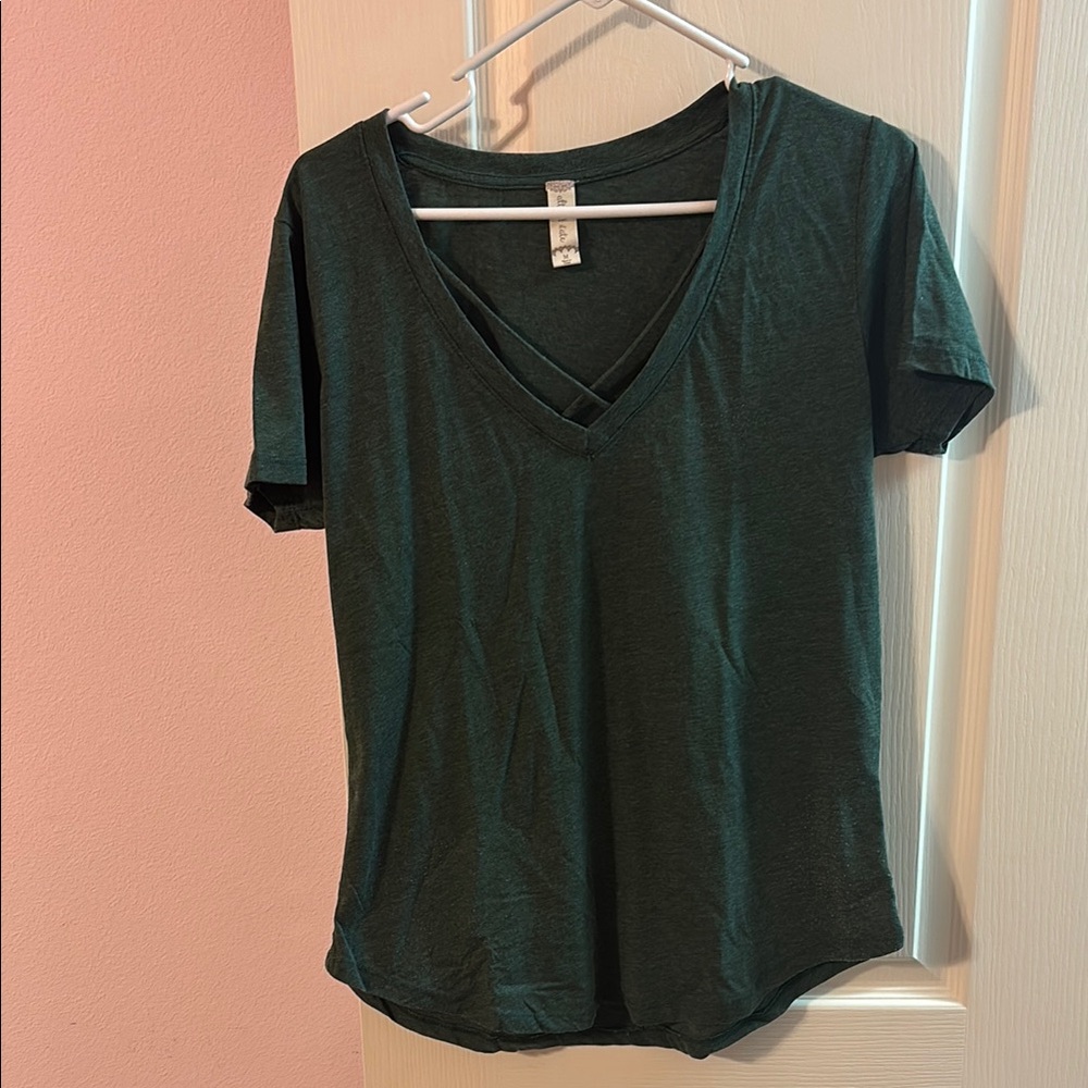 Altar'd State Green Fitted Short Sleeve Tee